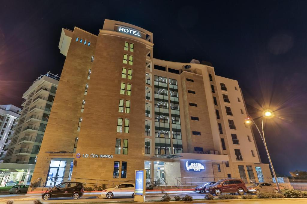 HOTEL BRACERA